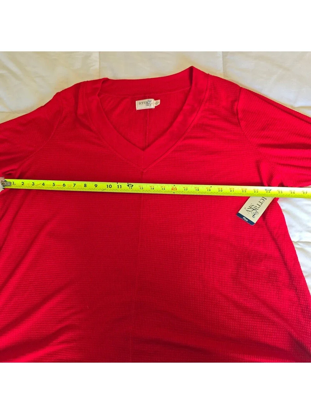 Terra & Sky bright pink V-neck top